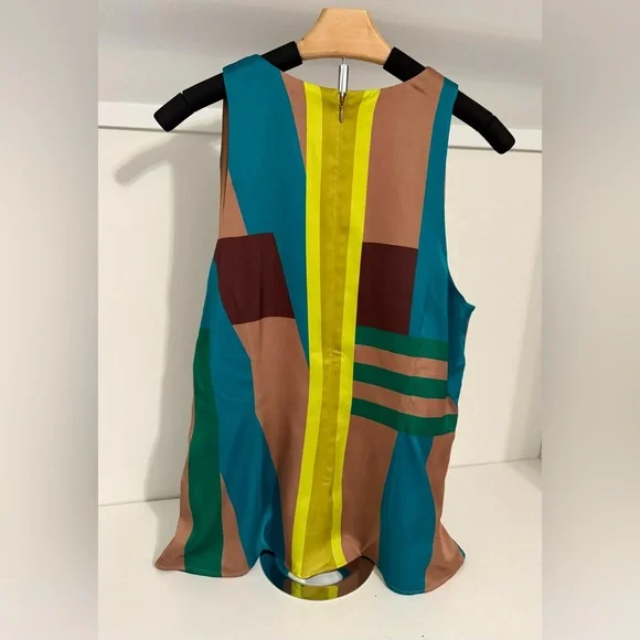 Express Multicolor Halter Top - Picture 4 of 6